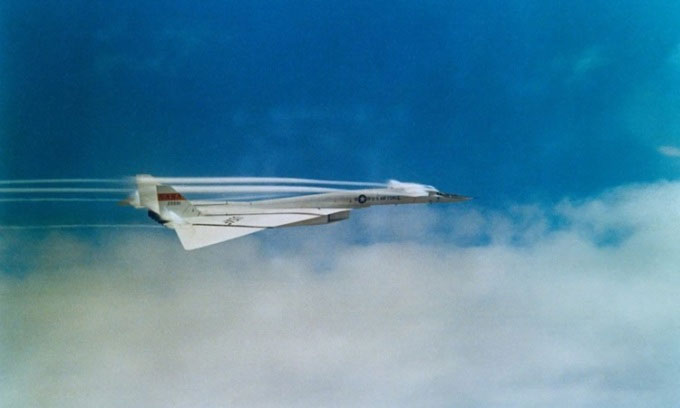 NASA từng sử dụng nguyên mẫu tiền sản xuất của XB-70 để nghiên cứu bay tốc độ cao